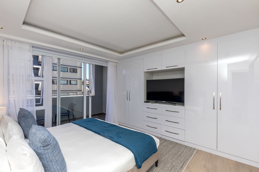 2 Bedroom Property for Sale in Sea Point Western Cape